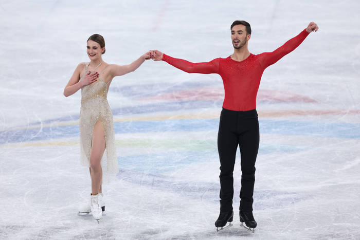 ОИ-2022: Назарова и Никитин стали 20-ми в танцах на льду — Корреспондент.net
